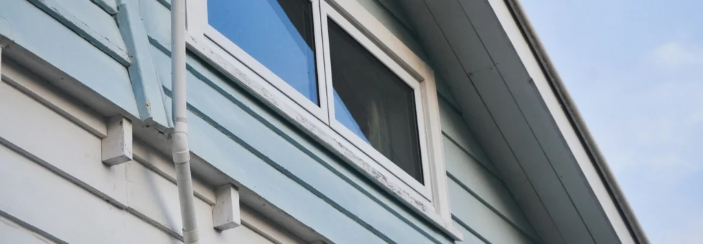 When to Repair or Replace Your Siding
